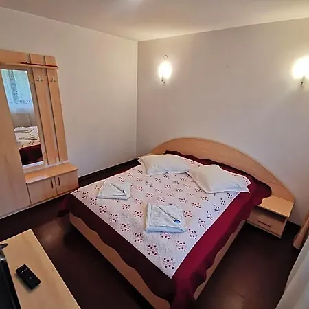Otel Ciresarii